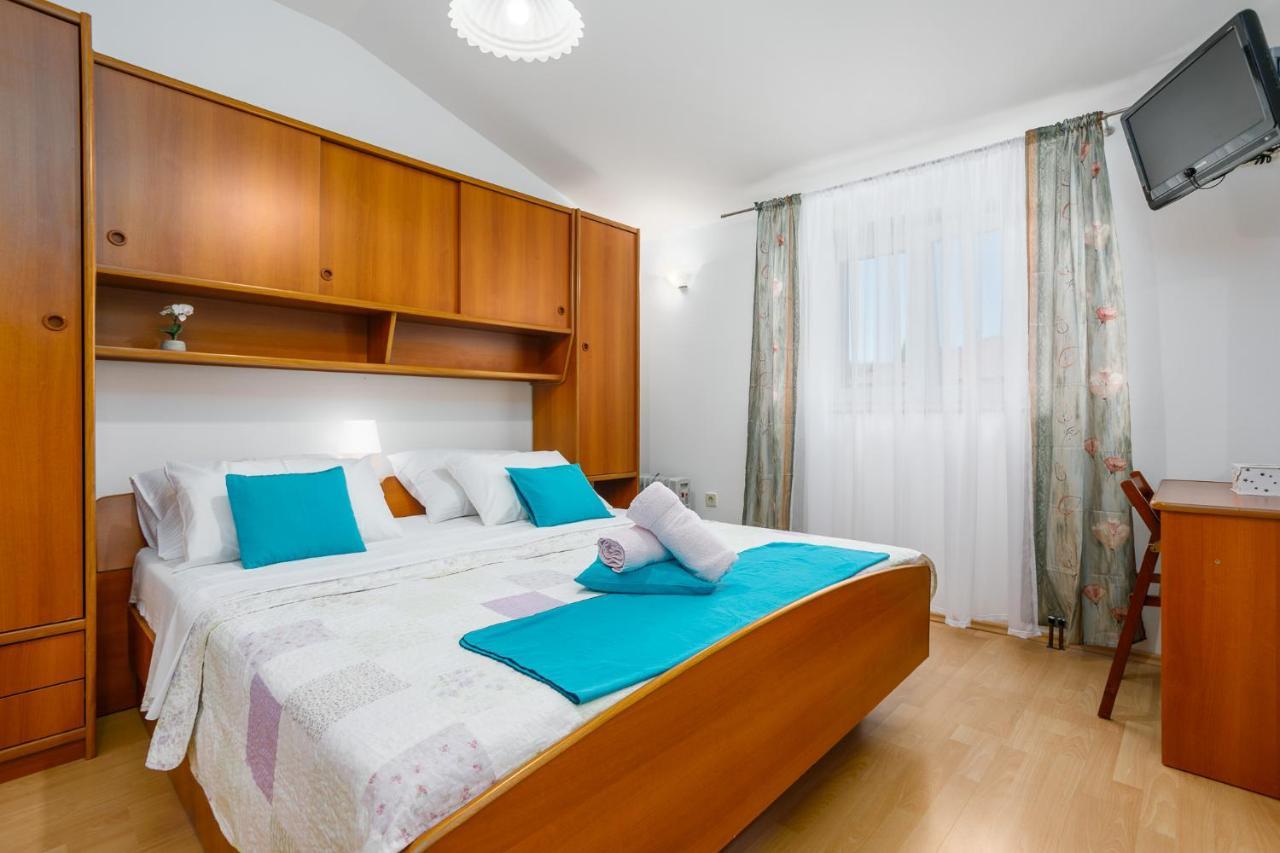 Apartment Rukavina Нивице Екстериор снимка