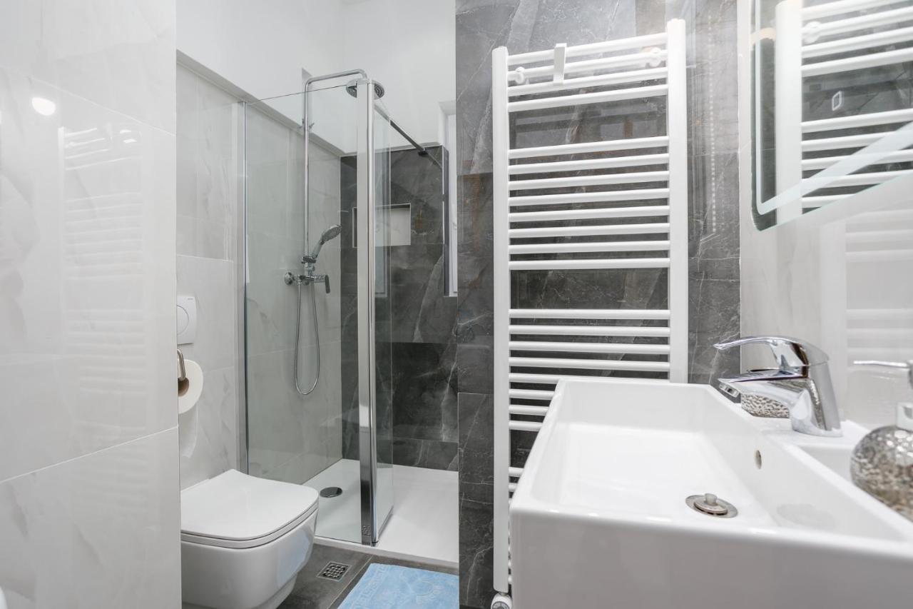 Apartment Rukavina Нивице Екстериор снимка