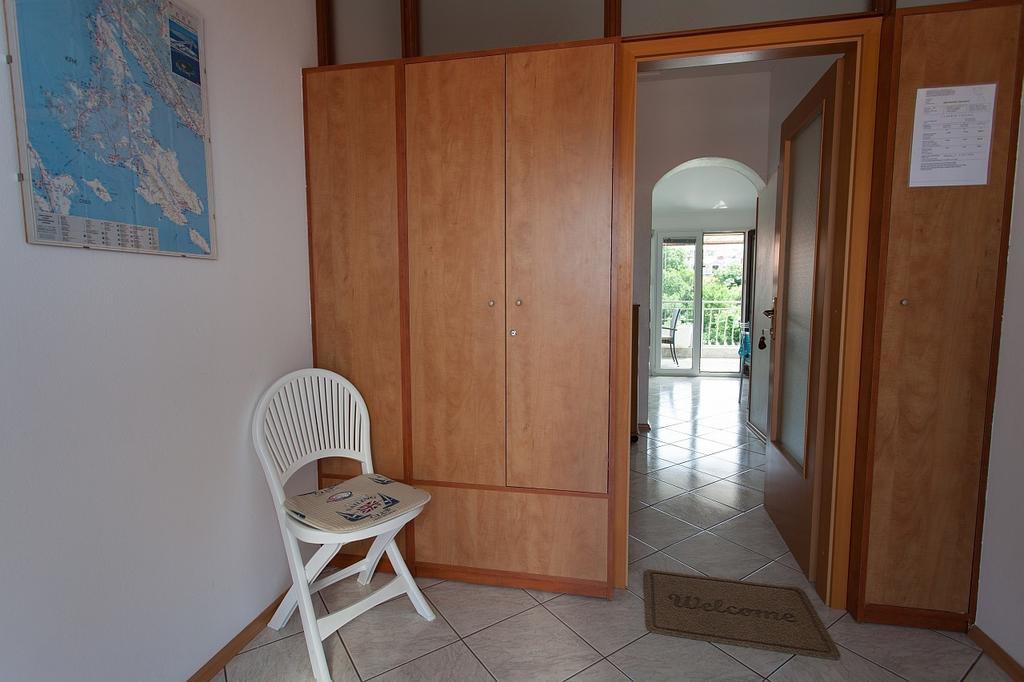 Apartment Rukavina Нивице Стая снимка